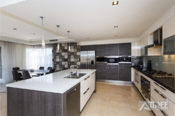 Listing image for 6 Bottrell Way, Canning Vale  WA  6155