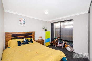 Listing image for 83 Murdoch Road, Thornlie  WA  6108