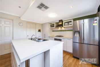 Listing image for 4/194 Boardman Road, Canning Vale  WA  6155