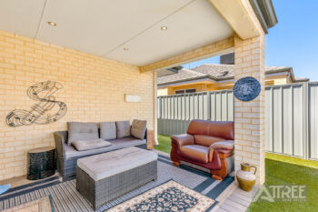 Listing image for 1/6 Bluestone Loop, Piara Waters  WA  6112