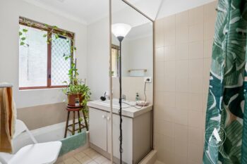 Listing image for 1/27 Luckhurst Drive, Mandurah  WA  6210