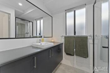 Listing image for 10 Dimer Way, Hammond Park  WA  6164