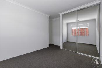 Listing image for 28 Larcom Road, Lakelands  WA  6180