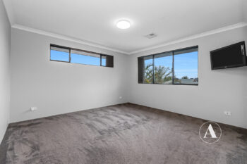 Listing image for 7 Bentwood Close, Thornlie  WA  6108