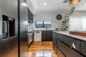 Listing image for 3 Ilford Place, Thornlie  WA  6108