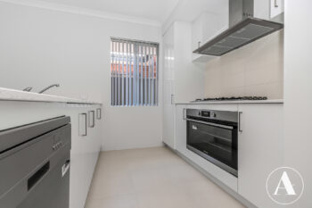 Listing image for 56 Lighthouse Grove, Madora Bay  WA  6210