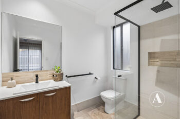Listing image for 7 Suffolk Way, Haynes  WA  6112