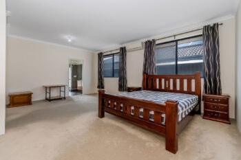 Listing image for 11 Basil Loop, Treeby  WA  6164