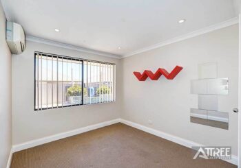 Listing image for 10 Oakleigh Pass, Harrisdale  WA  6112