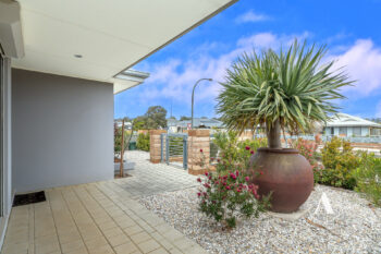 Listing image for 43 Mead Street, Byford  WA  6122