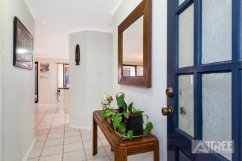 Listing image for 1/7 Lester Drive, Thornlie  WA  6108