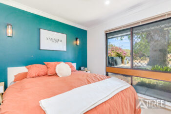 Listing image for 21 Tollington Park Road, Kelmscott  WA  6111