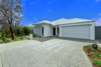 Listing image for 21 Nesbit Drive, Haynes  WA  6112
