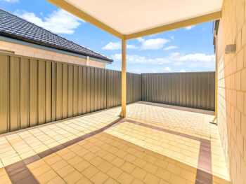 Listing image for 10 Greywacke Entrance, Piara Waters  WA  6112