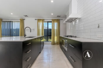 Listing image for 15 Aquamarine Parade, Treeby  WA  6164