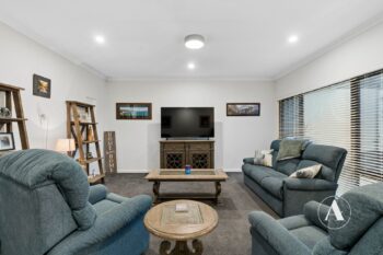 Listing image for 44 Excelsior Drive, Canning Vale  WA  6155