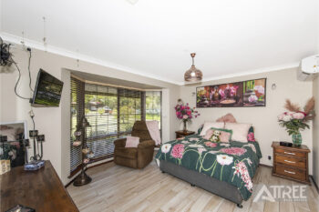 Listing image for 33 Crufts Way, Canning Vale  WA  6155