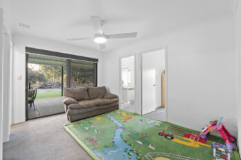 Listing image for 33 Stockmans Close, Oakford  WA  6121