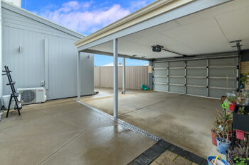 Listing image for 6 Grandis Bend, Southern River  WA  6110