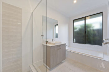 Listing image for 21 Peridot Street, Treeby  WA  6164