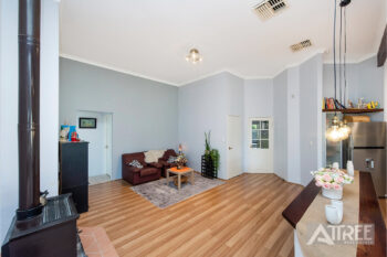 Listing image for 17 Pinewood Walk, Canning Vale  WA  6155