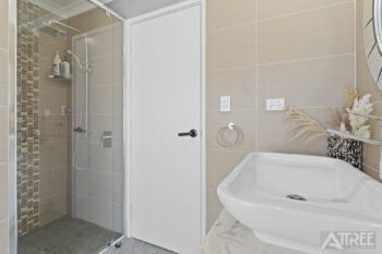 Listing image for 21 Lucas Loop, Canning Vale  WA  6155