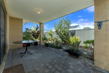 Listing image for 11 Basil Loop, Treeby  WA  6164