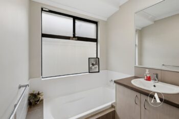 Listing image for 28 Fernhill Promenade, Harrisdale  WA  6112