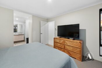 Listing image for 28 Fernhill Promenade, Harrisdale  WA  6112