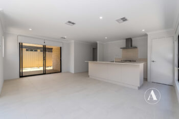 Listing image for 21 Somerset Way, Lakelands  WA  6180