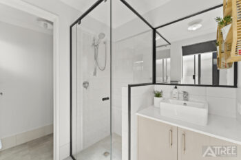 Listing image for 19 Melbourne Loop, Hammond Park  WA  6164