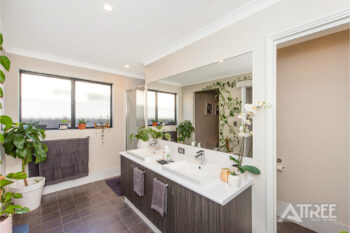 Listing image for 29 Nesbit Drive, Haynes  WA  6112