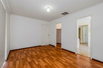 Listing image for 27 Ashburton Drive, Gosnells  WA  6110