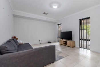 Listing image for 1/50 Middle Parkway, Canning Vale  WA  6155