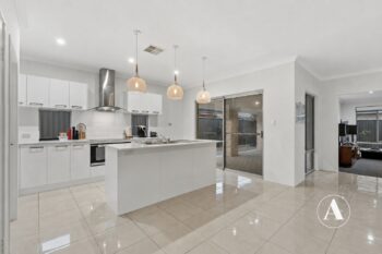 Listing image for 3 Glenora Way, Harrisdale  WA  6112