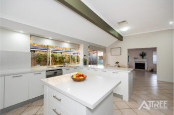 Listing image for 32 Jilakin Loop, Canning Vale  WA  6155