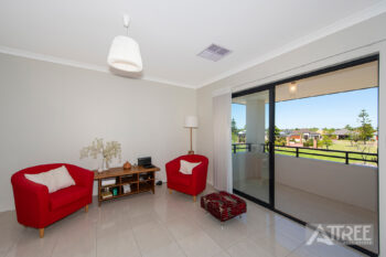 Listing image for 5 Glentrool Gardens, Canning Vale  WA  6155