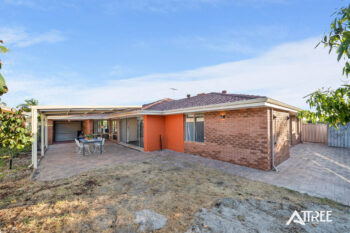 Listing image for 4 Ferntree Close, Thornlie  WA  6108