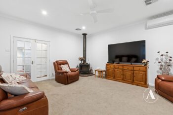 Listing image for 39 Clifton Street, Byford  WA  6122