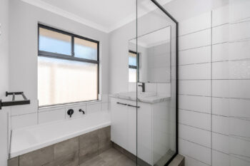 Listing image for 38 Alverston Boulevard, Haynes  WA  6112