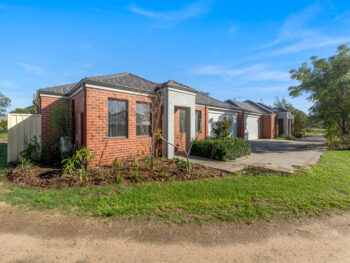 Listing image for 2/13 Manning Avenue, Gosnells  WA  6110