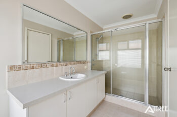 Listing image for 16 Frenchmans Crescent, Secret Harbour  WA  6173