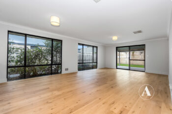 Listing image for 25 Woorabinda Rise, Lakelands  WA  6180