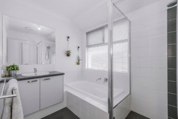 Listing image for 35 Markwell Avenue, Haynes  WA  6112