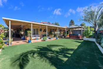 Listing image for 2 Feltbush Mews, Canning Vale  WA  6155