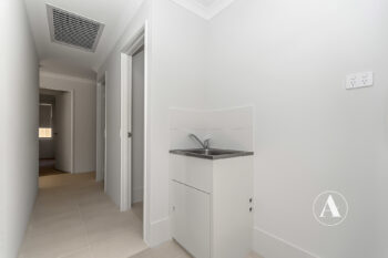 Listing image for 21 Somerset Way, Lakelands  WA  6180