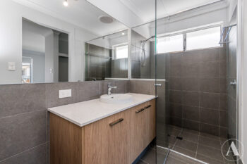 Listing image for 28 Larcom Road, Lakelands  WA  6180