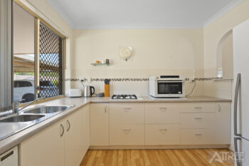 Listing image for 10/24 Southdown Place, Thornlie  WA  6108