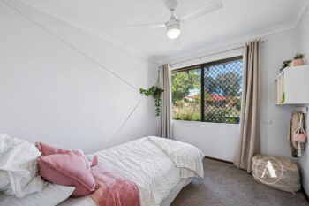 Listing image for 2 Crown Court, Thornlie  WA  6108