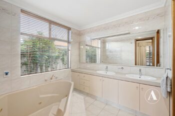 Listing image for 14 Consulate Court, Thornlie  WA  6108